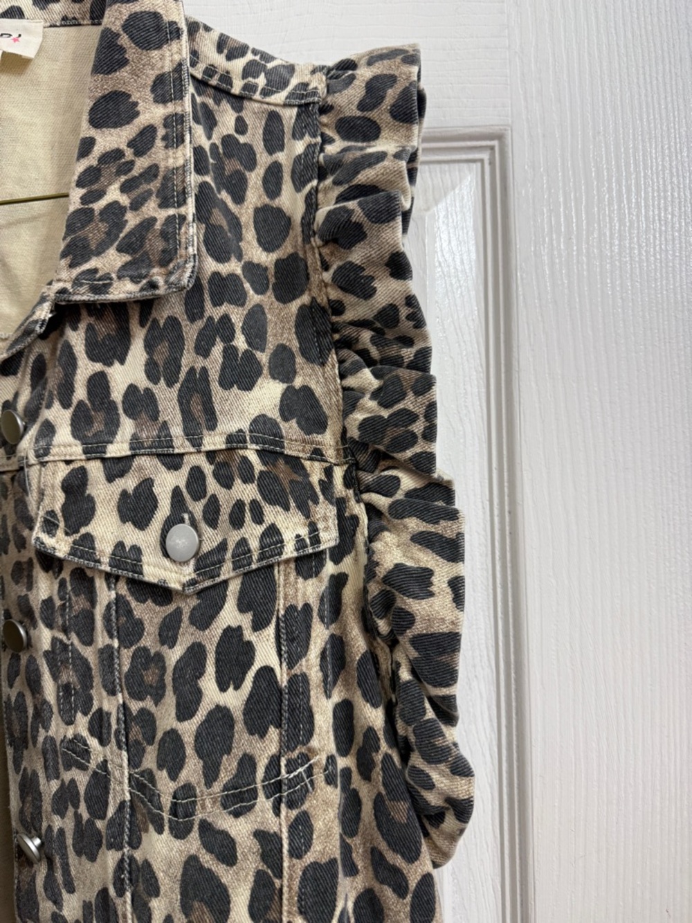 Leopard denim vest - Picture 2 of 3